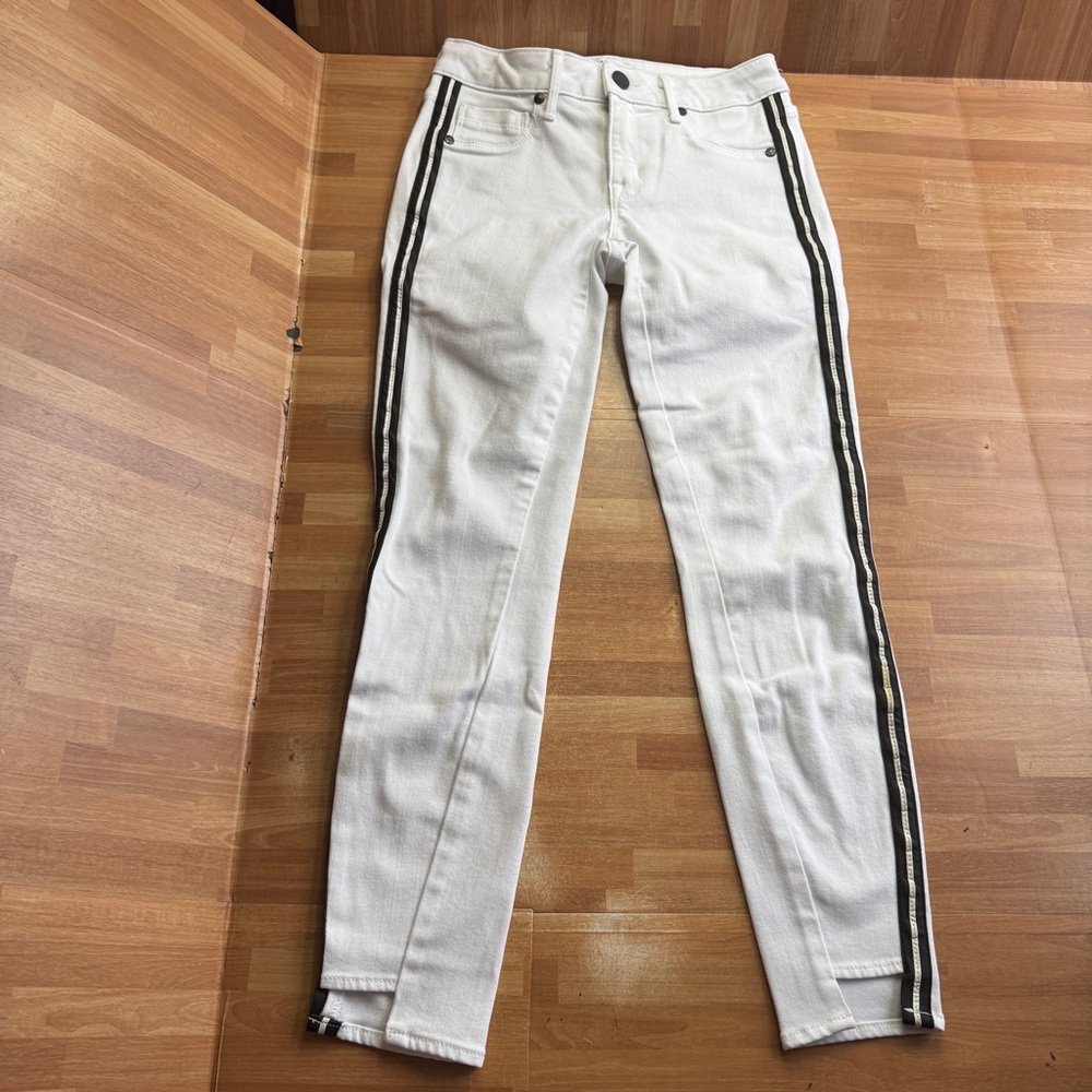 Parker Smith white denim skinny jeans size 24, stripes on side
